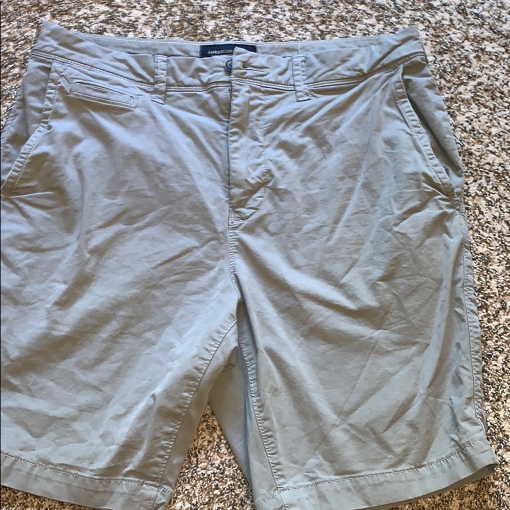 American Eagle men’s shorts